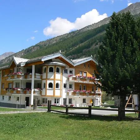 Mountain With Balcony Apartment Saas-Grund