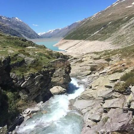 Mountain With Balcony Apartamento Saas-Grund