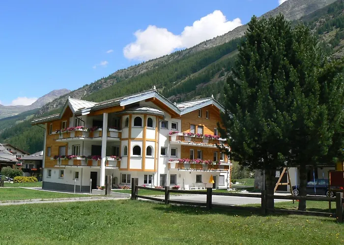 Mountain With Balcony Apartman Saas-Grund