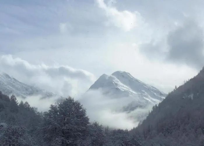 Mountain With Balcony Apartman